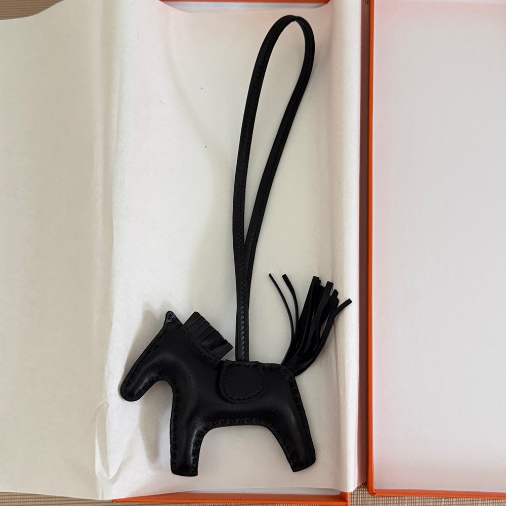 BNIB Hermès Rodeo PM Charm in Black